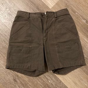 Columbia Olive Green Mom Hiking Short